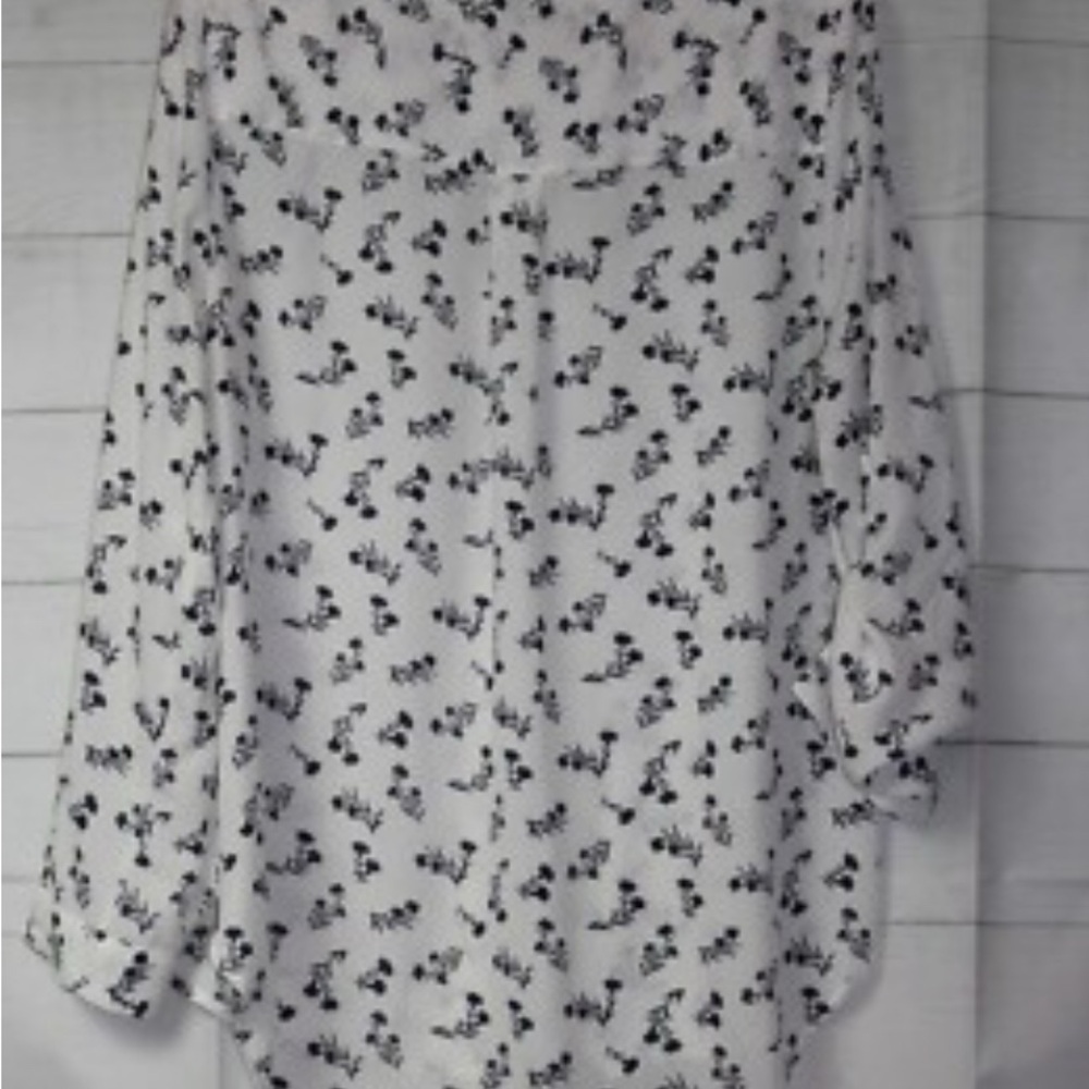 EUC Premise Studio Black Floral/White Blouse